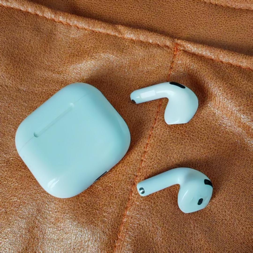 AirPods 4 ANC アクティブノイズキャンセリング機能搭載