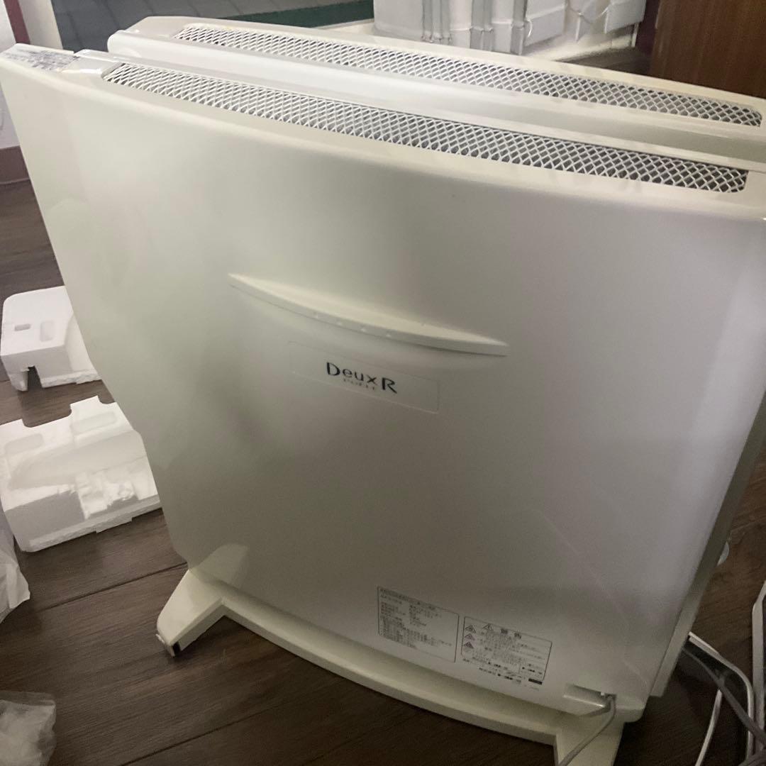 トヨトミEPH-121 遠赤外線パネルヒーター