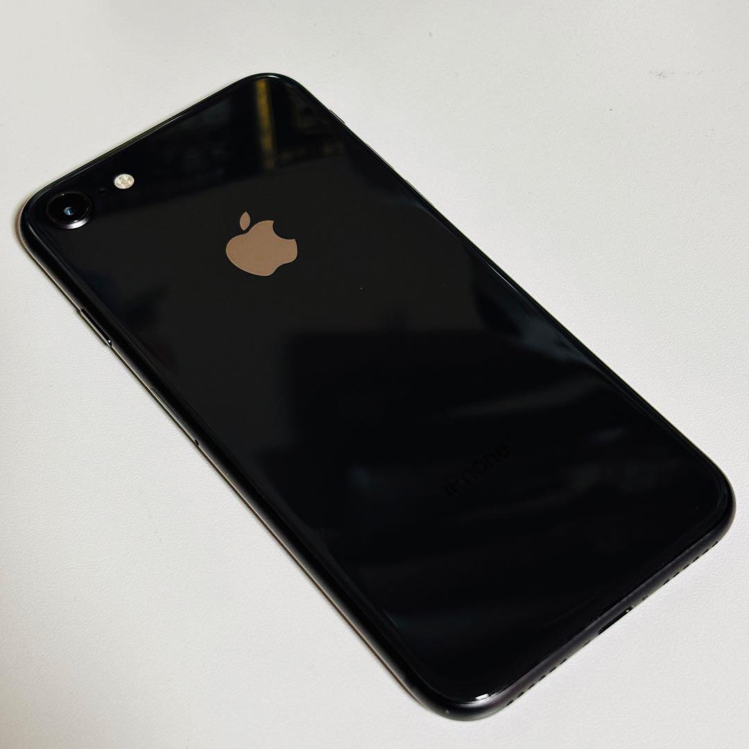 【極美品】SIMフリー iPhone 8 スペースグレイ 64GB