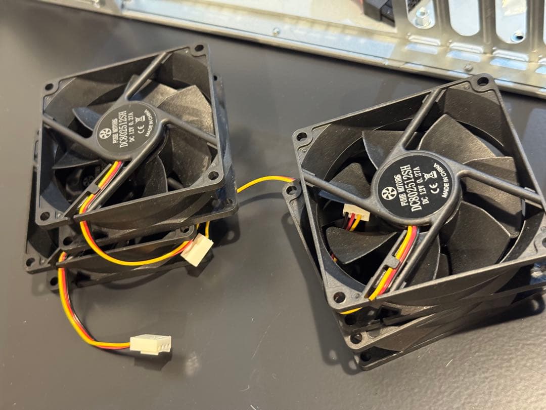 2Uラックマウントケース TGC-F2-650 800W電源 静音ファン交換済