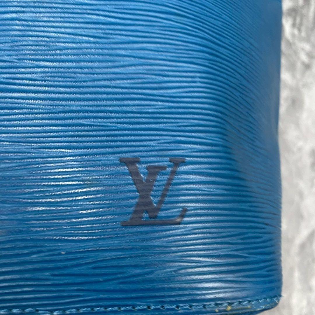 kao ✨ルイヴィトン エピ プチノエ M44105 トレドブルー