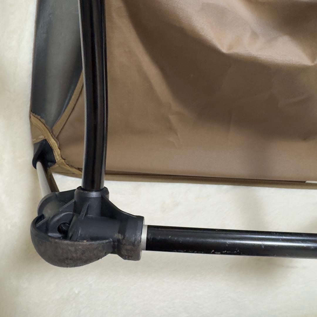 人気　Helinox グラウンドチェア　コヨーテタン　軽量チェア