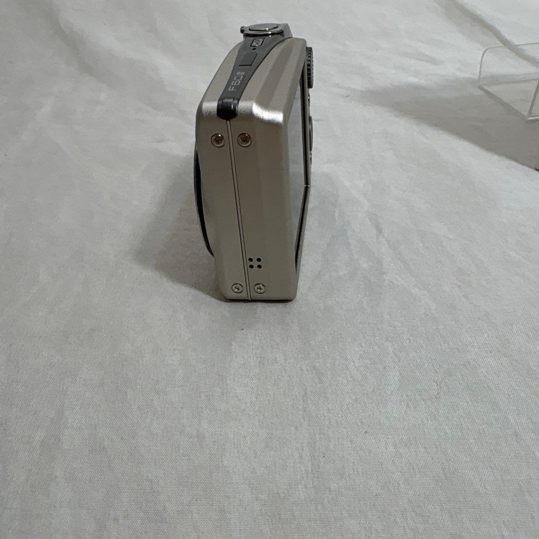 富士フィルム FINEPIX F60fd ☆シルバー☆取扱説明書・充電器・充電式