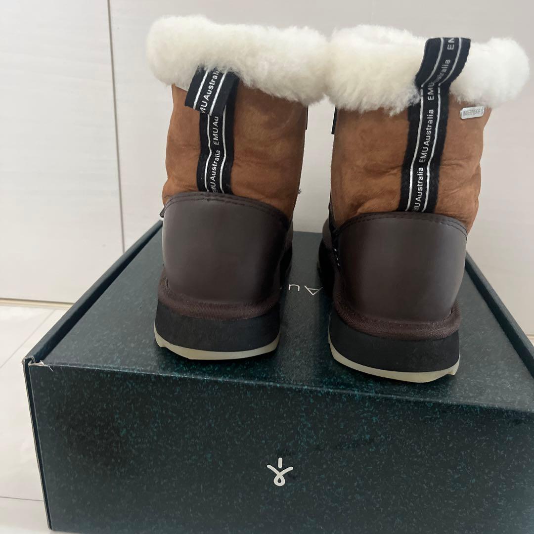 EMUスノーブーツ・新品購入