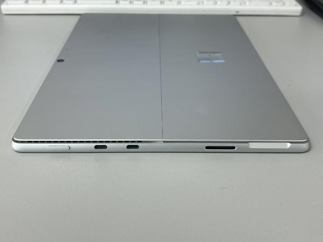美品SurfacePro8 Core i5-1145G7 SSD 512GB