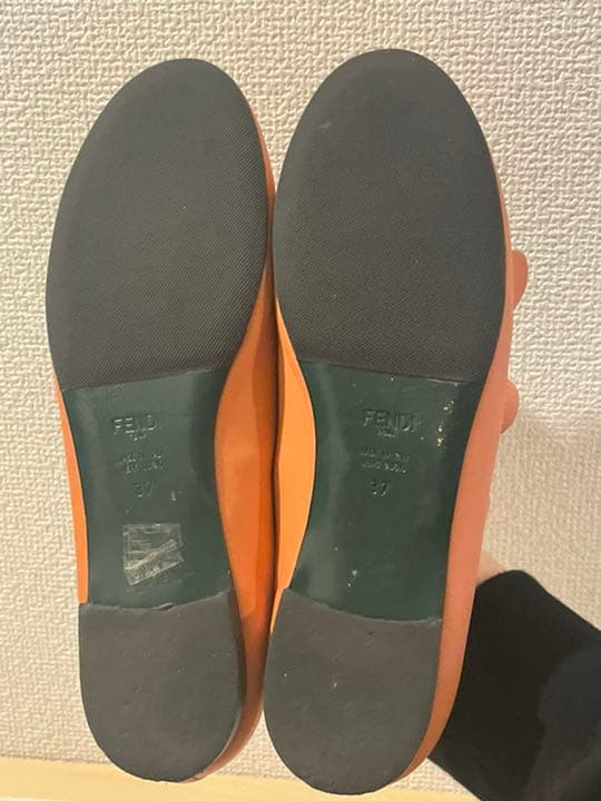 最終値下げFENDI フェンディ フリル レザー フラットシューズ