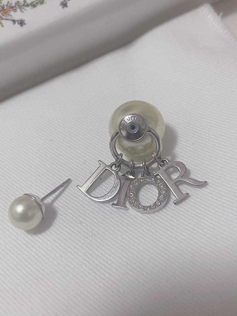 Dior tribalesピアス正規品　シルバー　片方のみ