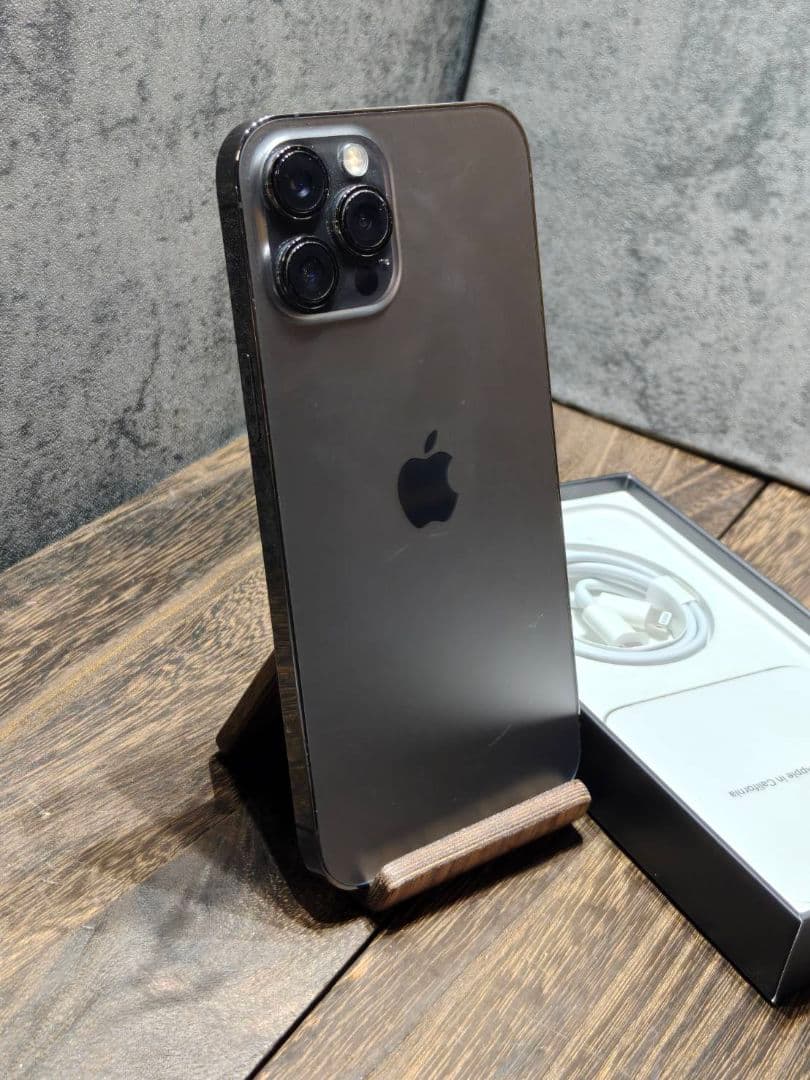 美品 iPhone 12 Pro Max 512GB SIMフリー スマホ