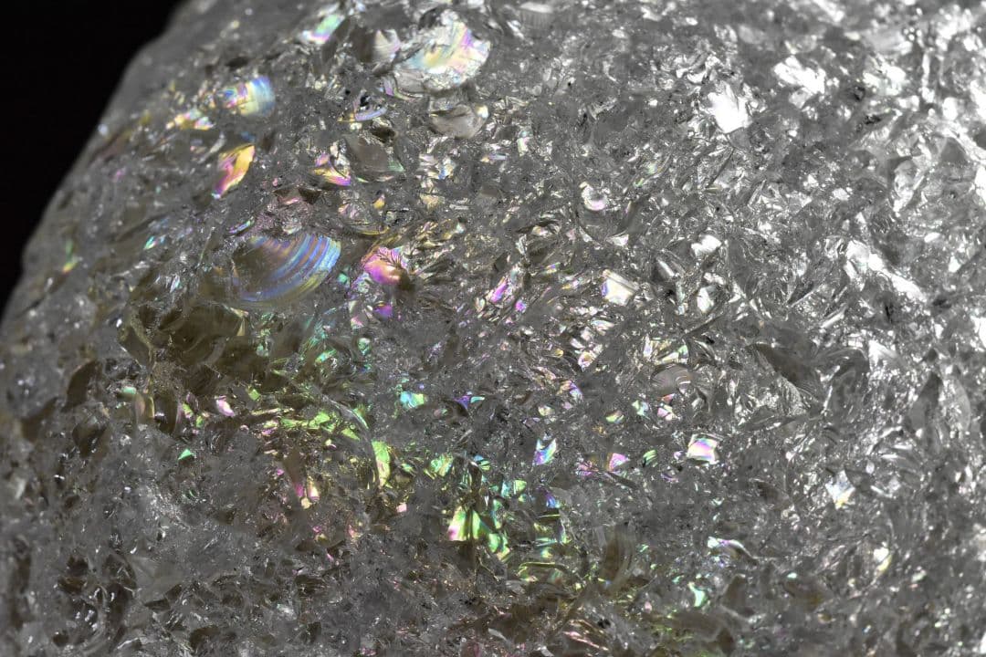 ★タンザニア マニャラ州 kiteto kondowa産クォーツ レインボー入り