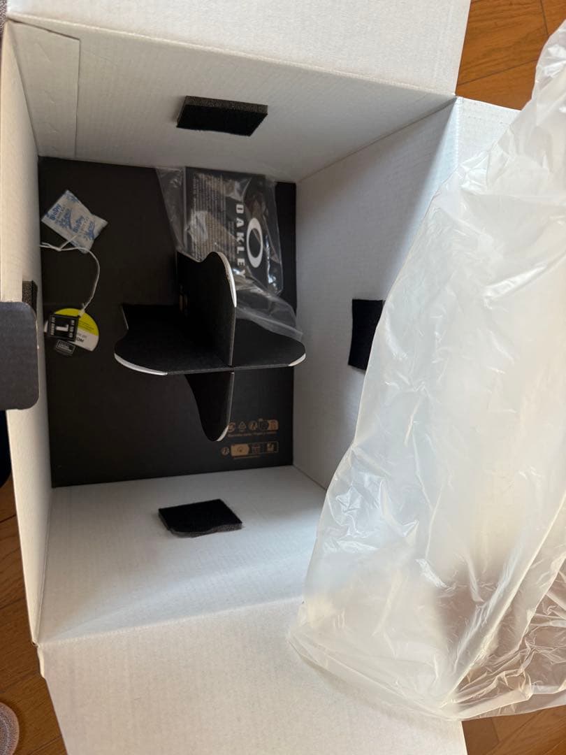 超美品　OAKLEY オークリー　MOD1 ヘルメット　Lサイズ　スノーボード