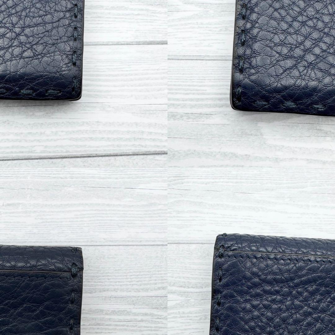 【美品】FENDI　セレリア　名刺入れ　レザー　バイカラー　シボ革　ネイビー