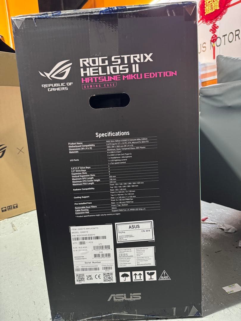 fantomX7限定品ROG Strix Helios II 初音