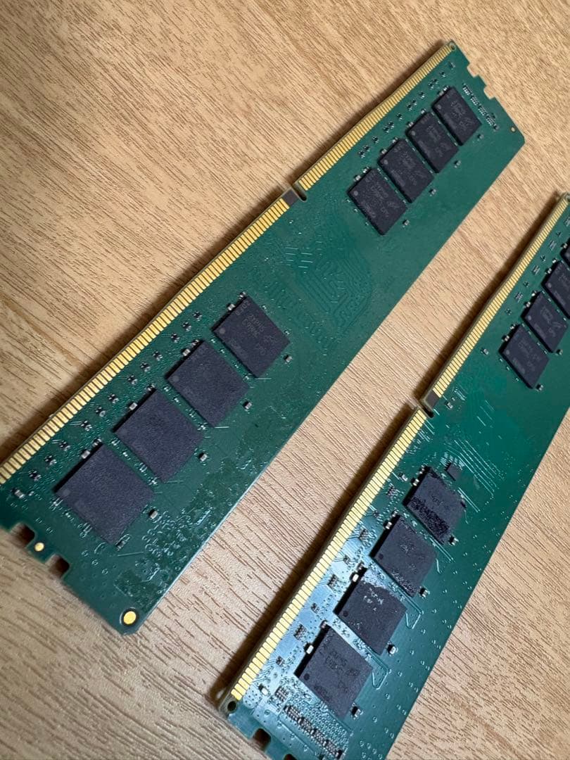 DDR4 16GB×2 Crucial製 pcメモリ
