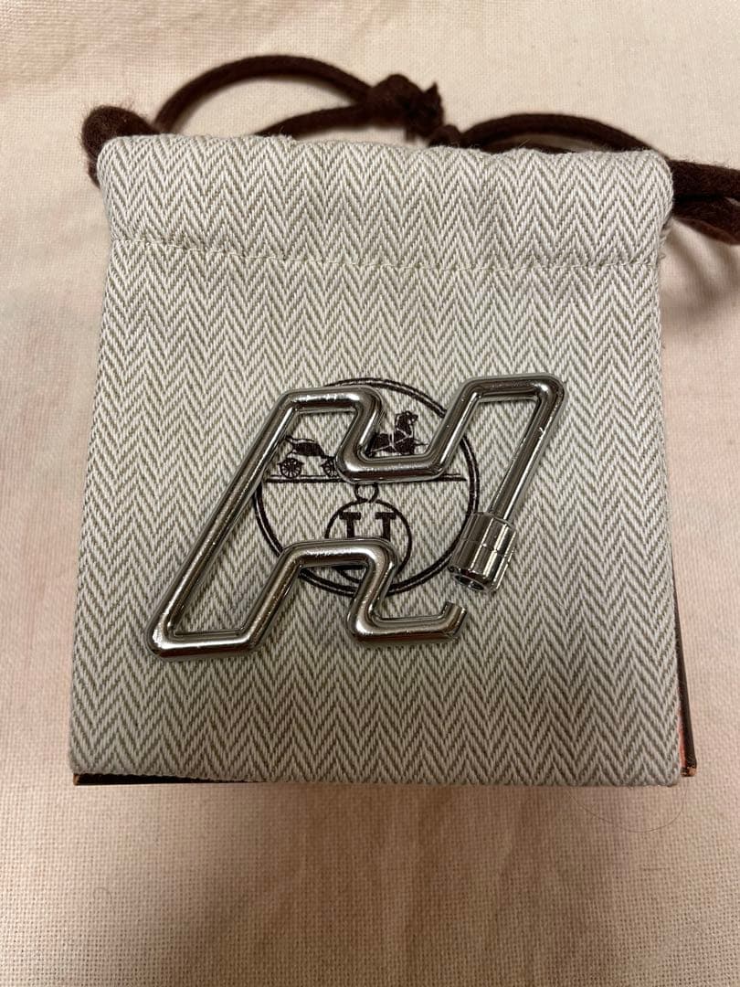 hermes H トゥスピード カラビナ キーリング キーホルダー