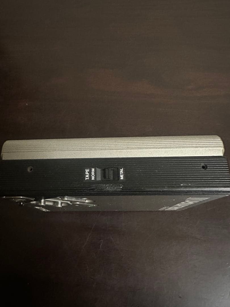 ジャンク　SONY カセットウォークマン WM-2 シルバー