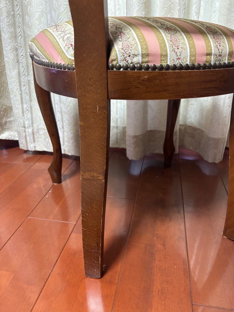 クラシックスタイル 木製チェア ピンクストライプ