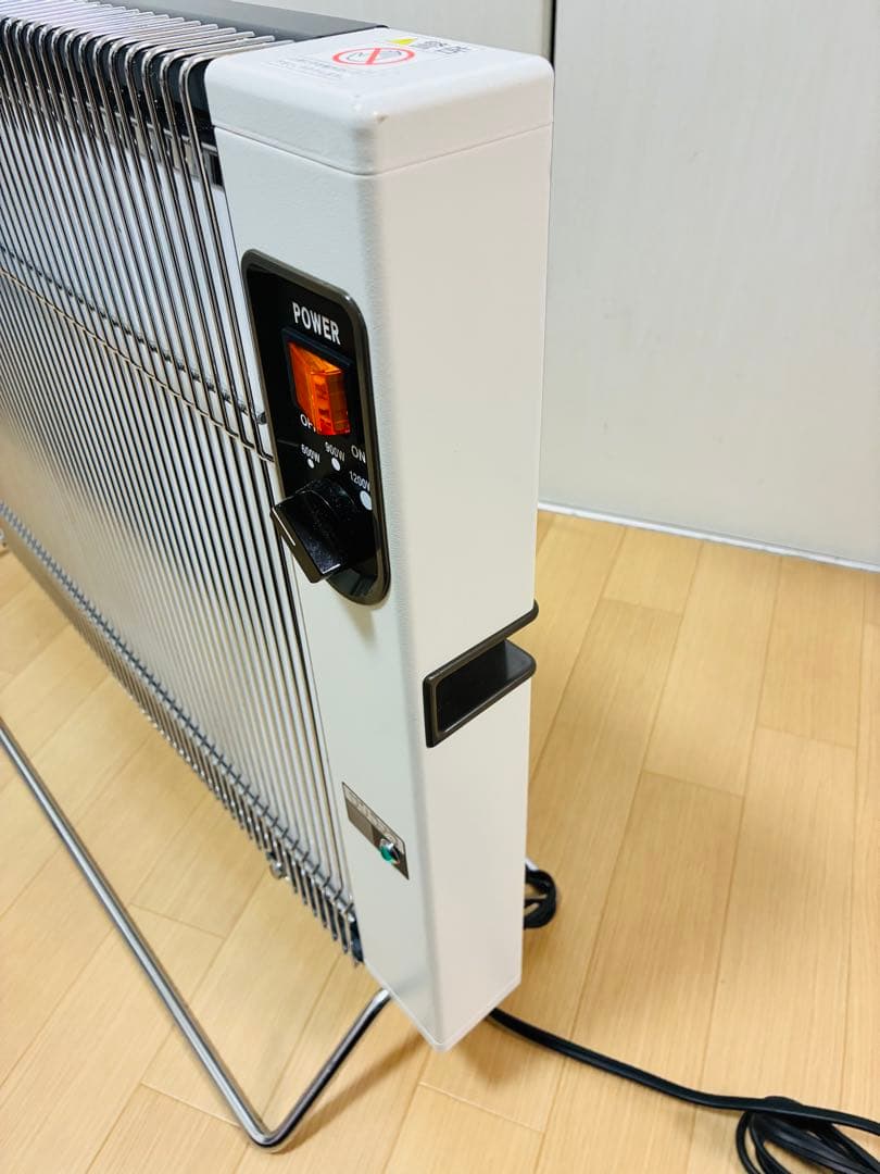 【状態良好】サンラメラ　1200W型　遠赤外線セラミックヒーター