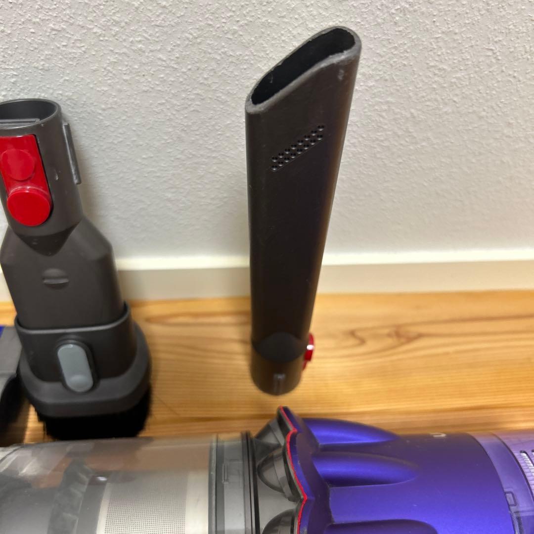 dyson digital slim fluffy 掃除機　sv18