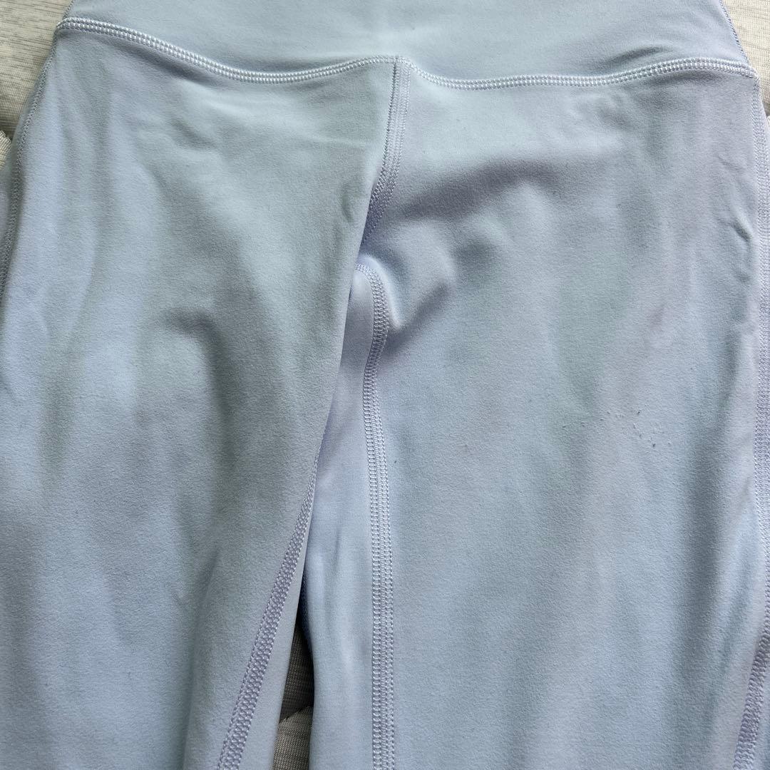 ルルレモンレギンス０　ライトブルー