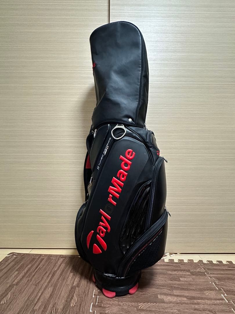 【値下げ】テーラーメイド　キャディバッグTUNED DISTANCE