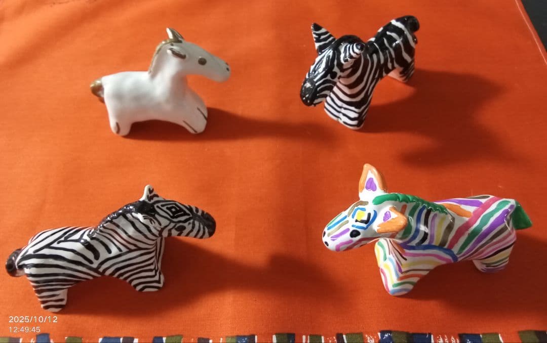 干支動物置物　丑午巳10体セット手作りの陶器製