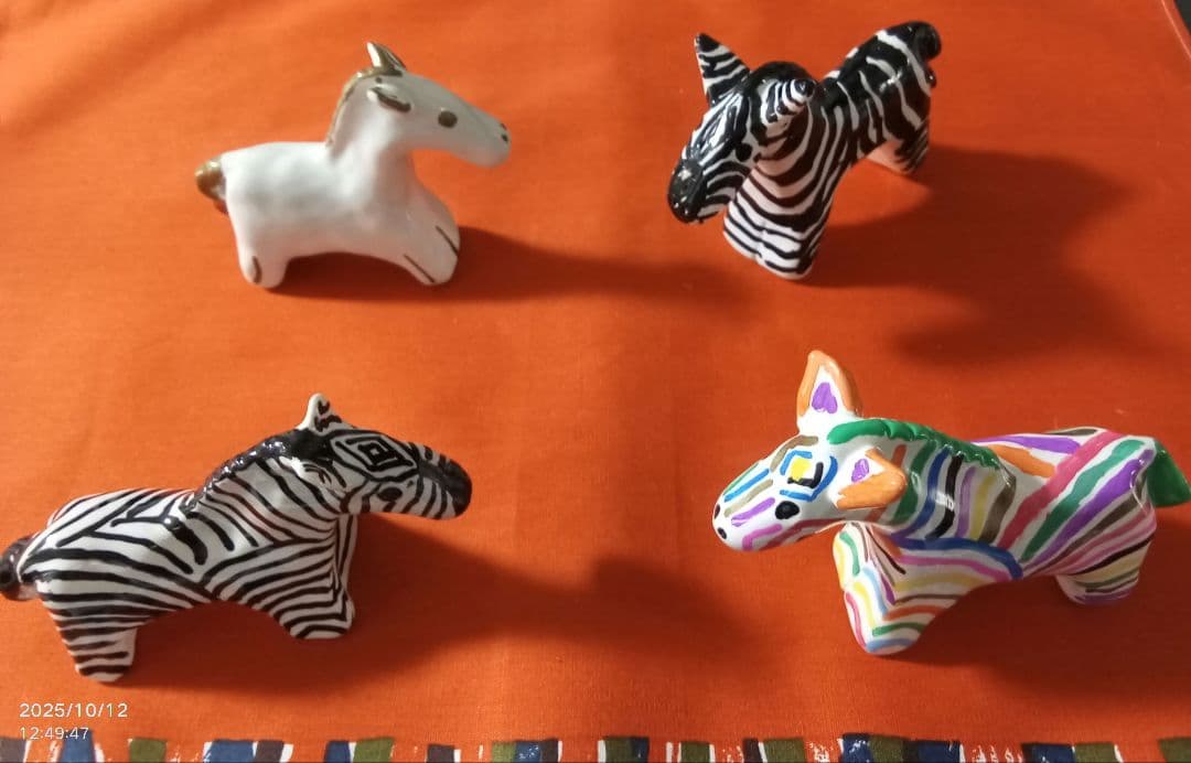 干支動物置物　丑午巳10体セット手作りの陶器製