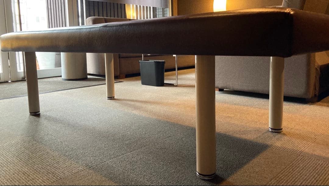 高田ベッド（有孔）　マッサージ　エステ　整体　長さ180×幅70×高さ50cm