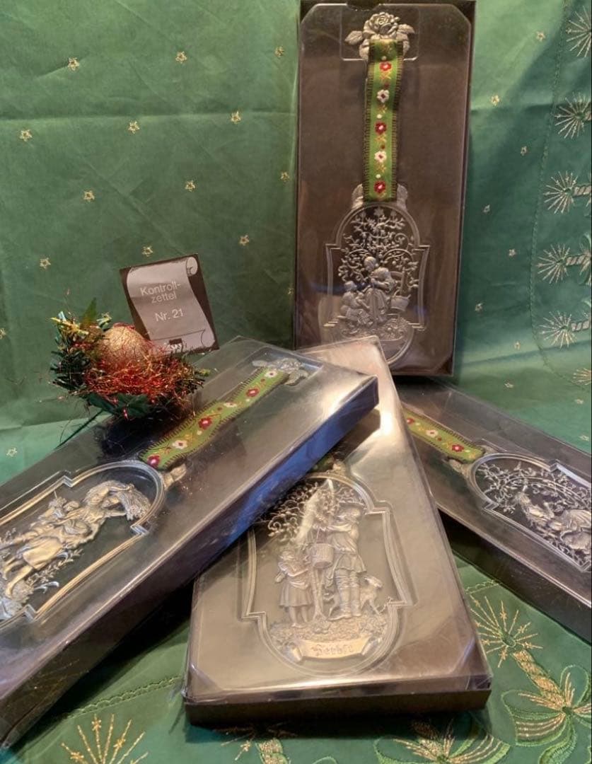 デンマーク製　雑貨　赤い実のリースの額とピューター四季セット　seringa様