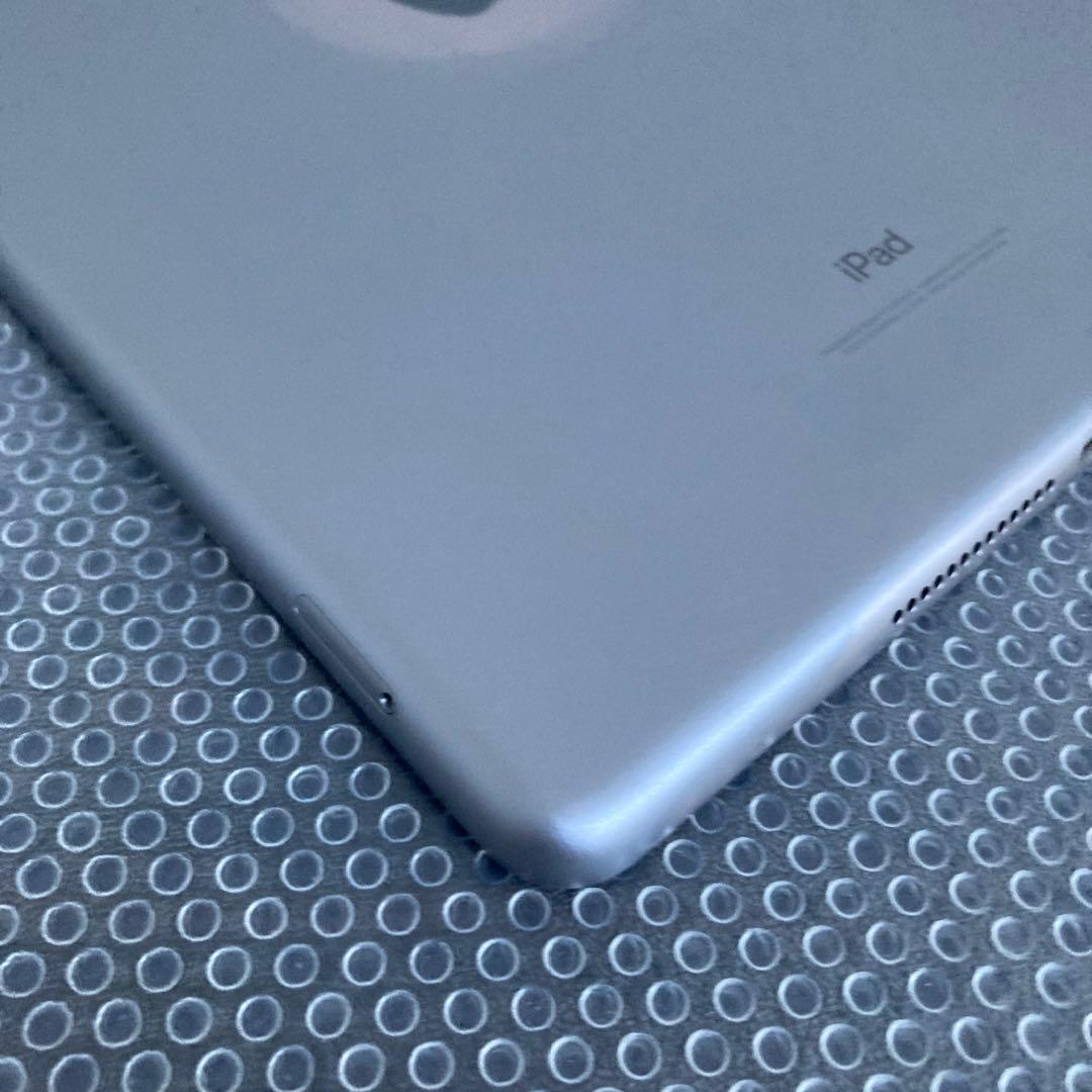 3942【早い者勝ち】iPad6 第6世代 32GB SIMフリー☆
