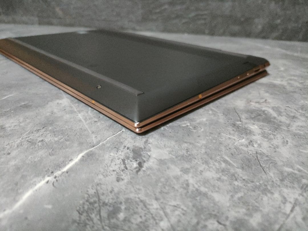 美品 HP SPECTRE COREI7 メモリ16 SSD256 新品バッテリ