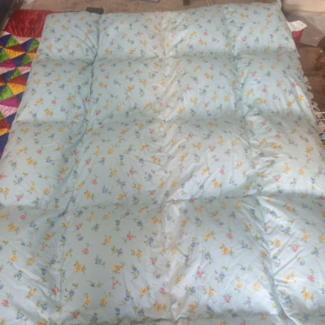 羽毛掛け布団シングルサイズ 花柄掛け布団 150x210cm　ハンガリー産ダウン