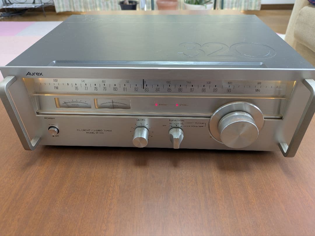 東芝AurexチューナーST320とアンプSB320
