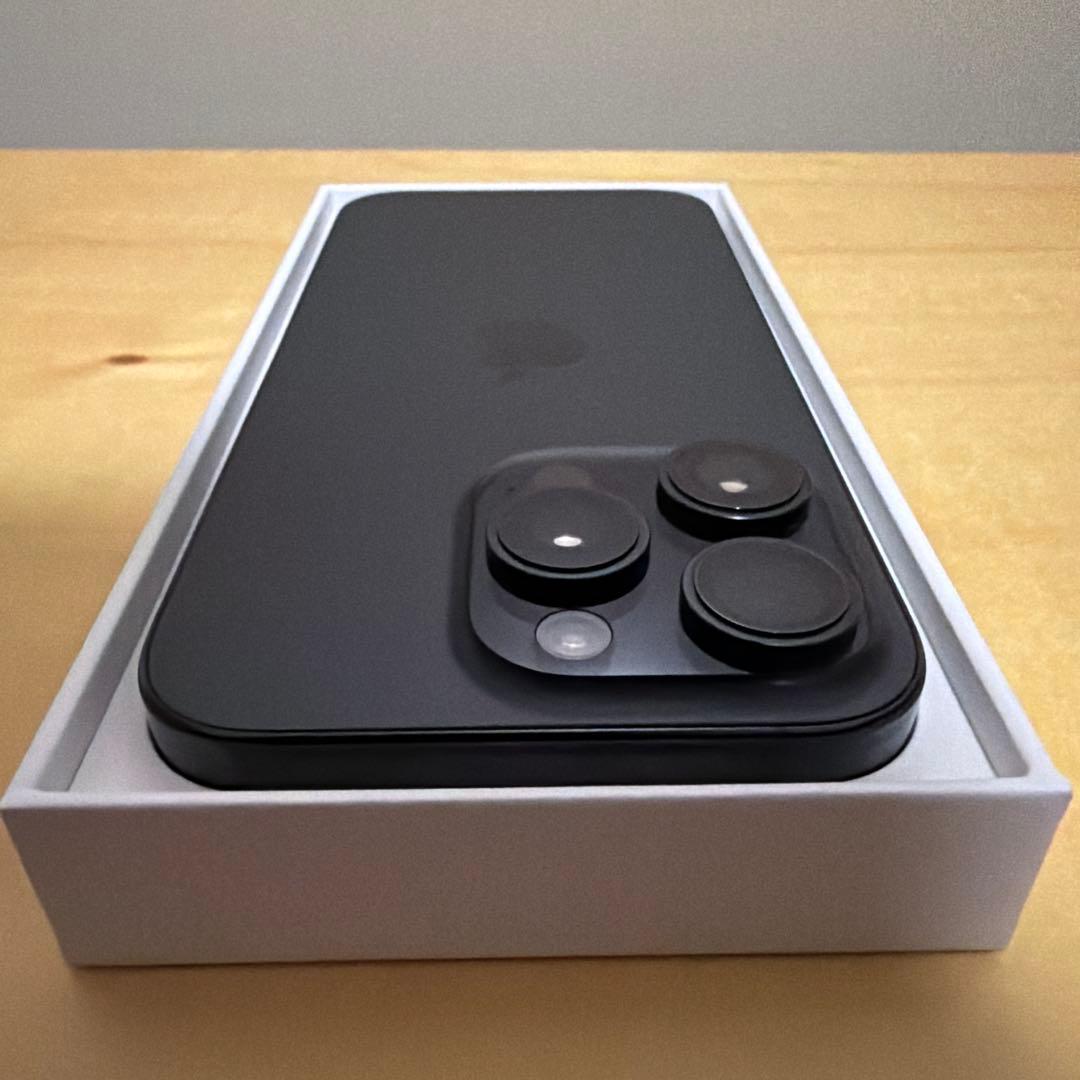スマートフォン本体 iPhone 16 Pro Black Titanium 256GB