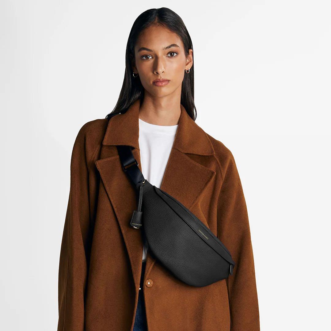 MAISON de SABRÉ ブラックレザー ボディバッグ・ウエストポーチ