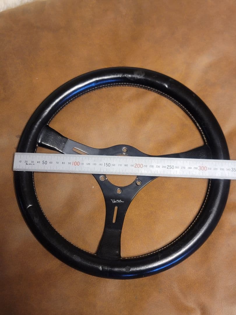 MOMO モモ　ロニーピーターソン　レザーステアリング　当時物　約350mm