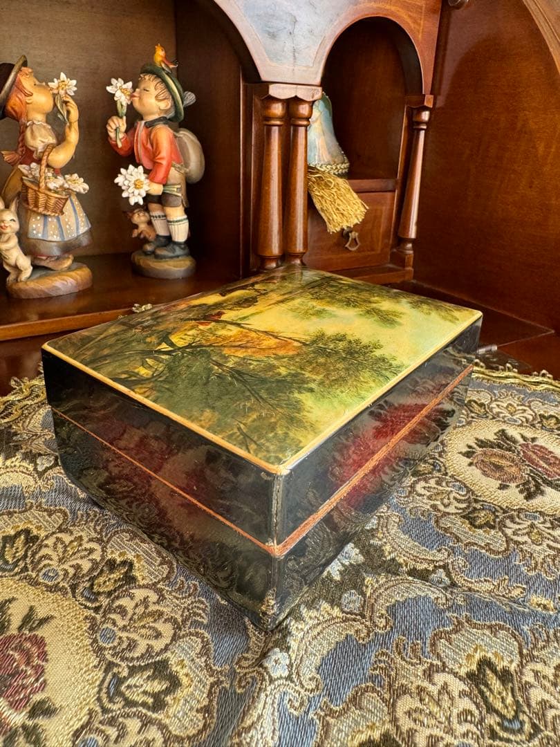 リュージュ ウィーンの森の物語　コロー　reuge