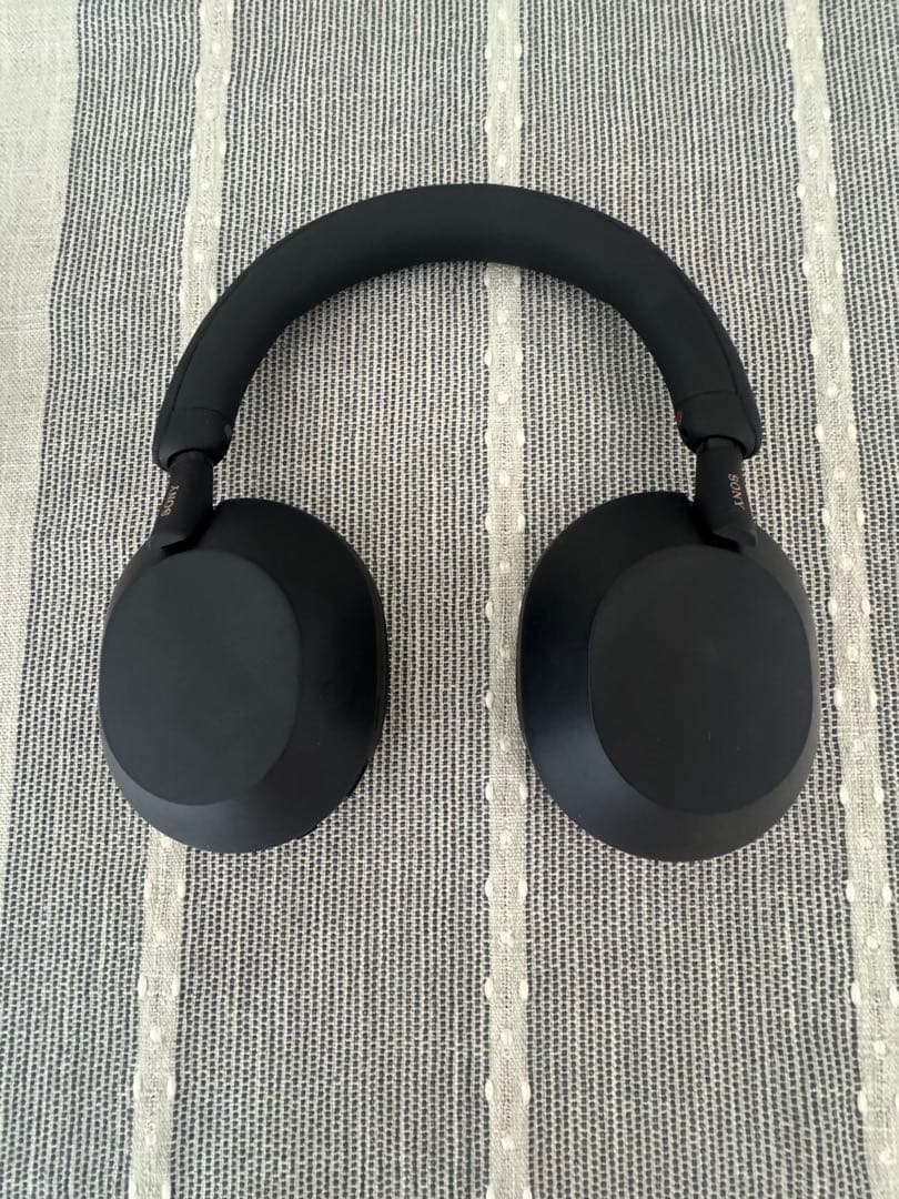 美品　SONY WH-1000XM5 ワイヤレスノイズキャンセリングヘッドホン