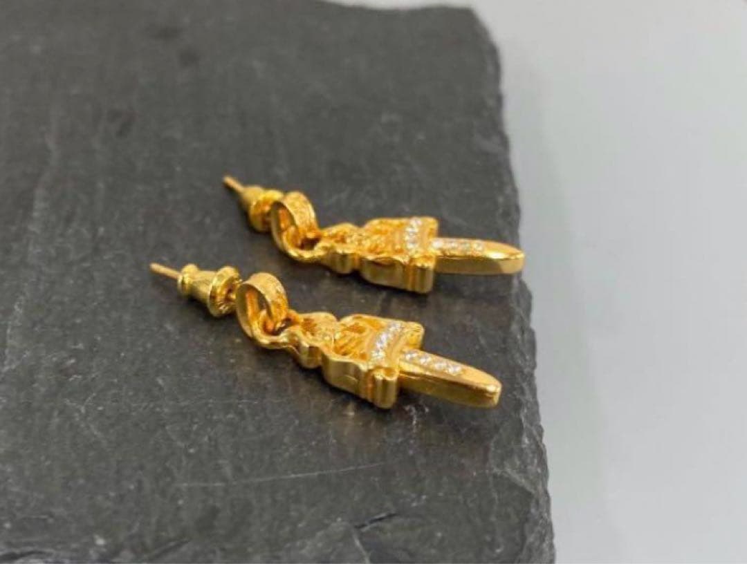 SILVER925ｘ22kgp 金色 ダガーピアス 人気 22k gp ゴールド