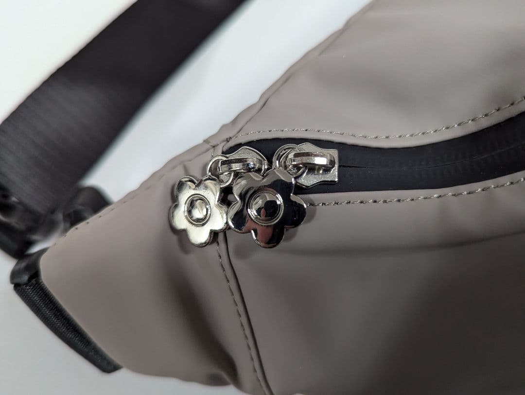 ☆限定セール最終日☆ ボディバッグ MARYQUANT　ウエストポーチ