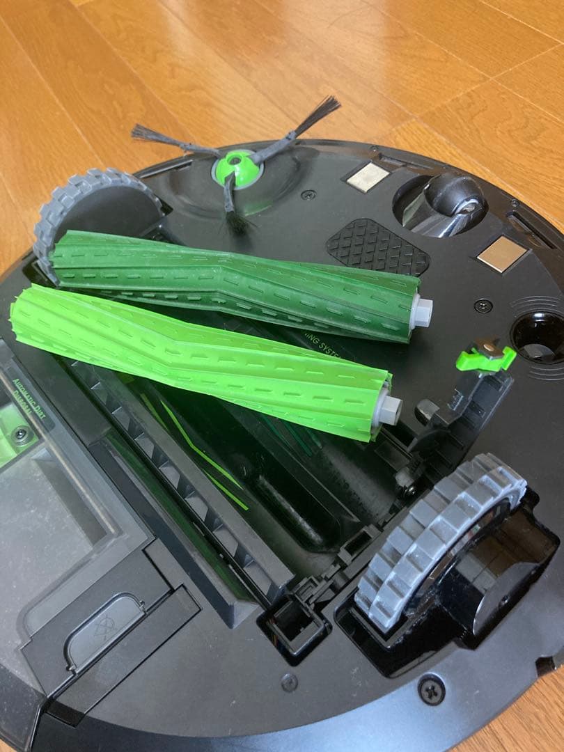 iRobot Roomba i3＋　自動ゴミ収集機能（クリーンベース）付き