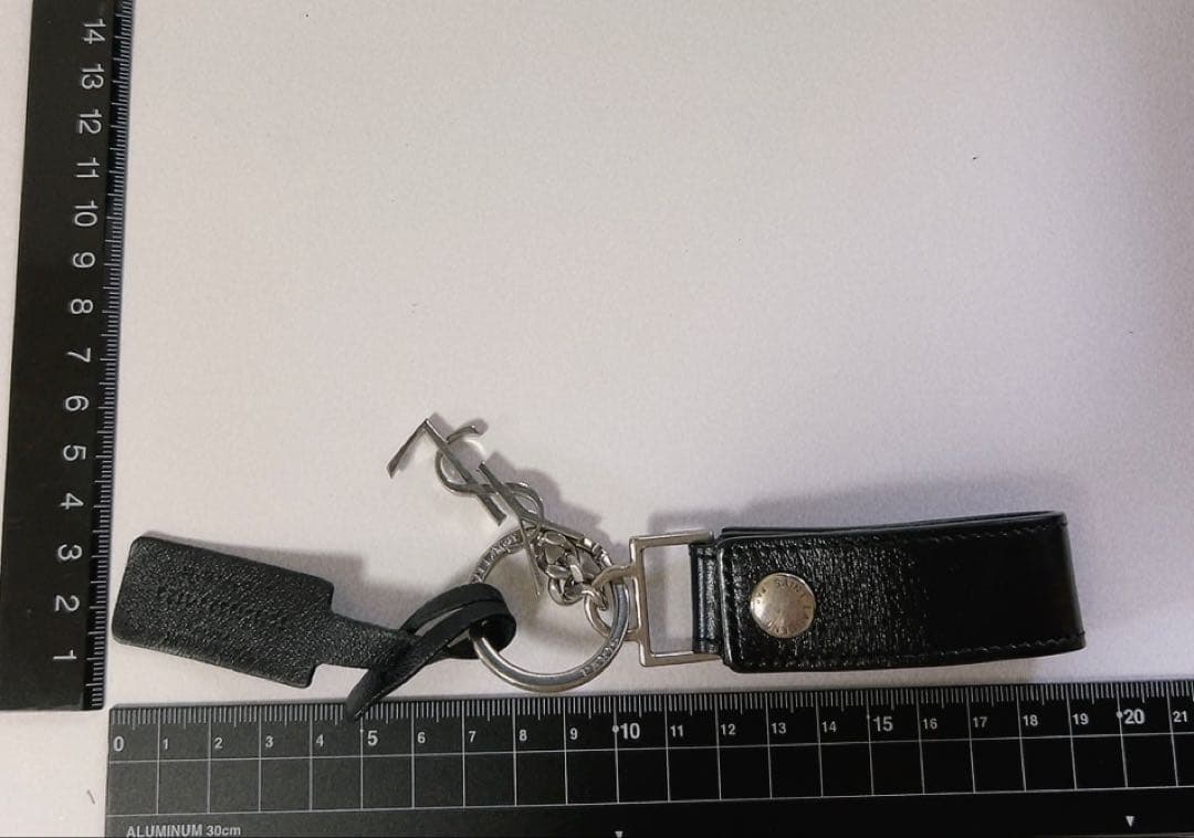 サンローラン　SAINT LAURENT キーホルダー　キーリング　黒　箱付き