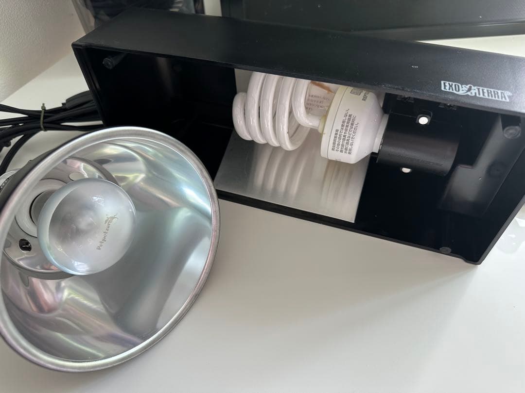 爬虫類　カメレオン　飼育　5点セット　ケージ　UVライト ヒーティングトップ