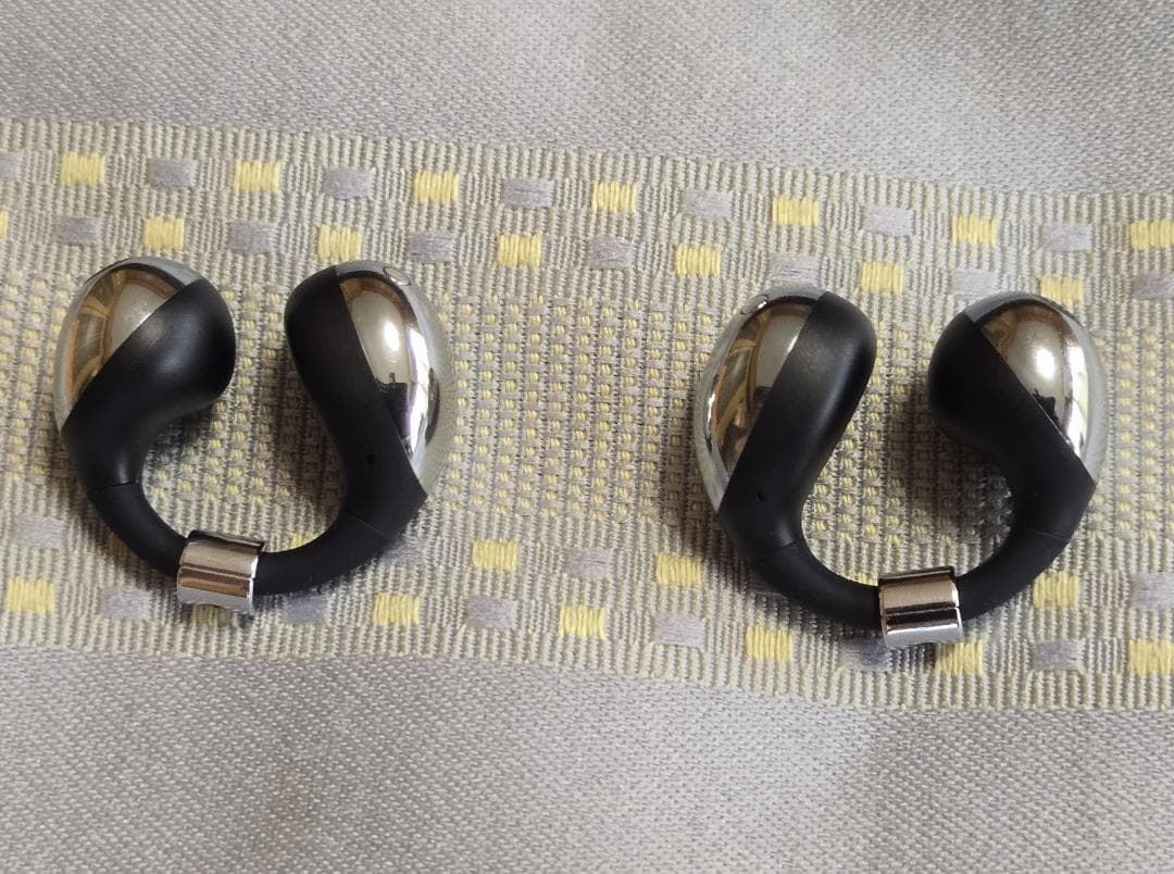 モダニティ BUTTONS CLIP (バトンズ クリップ) シルバーブラック