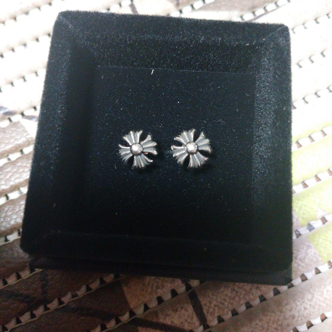 CHROME HEARTS フラワー型ピアス