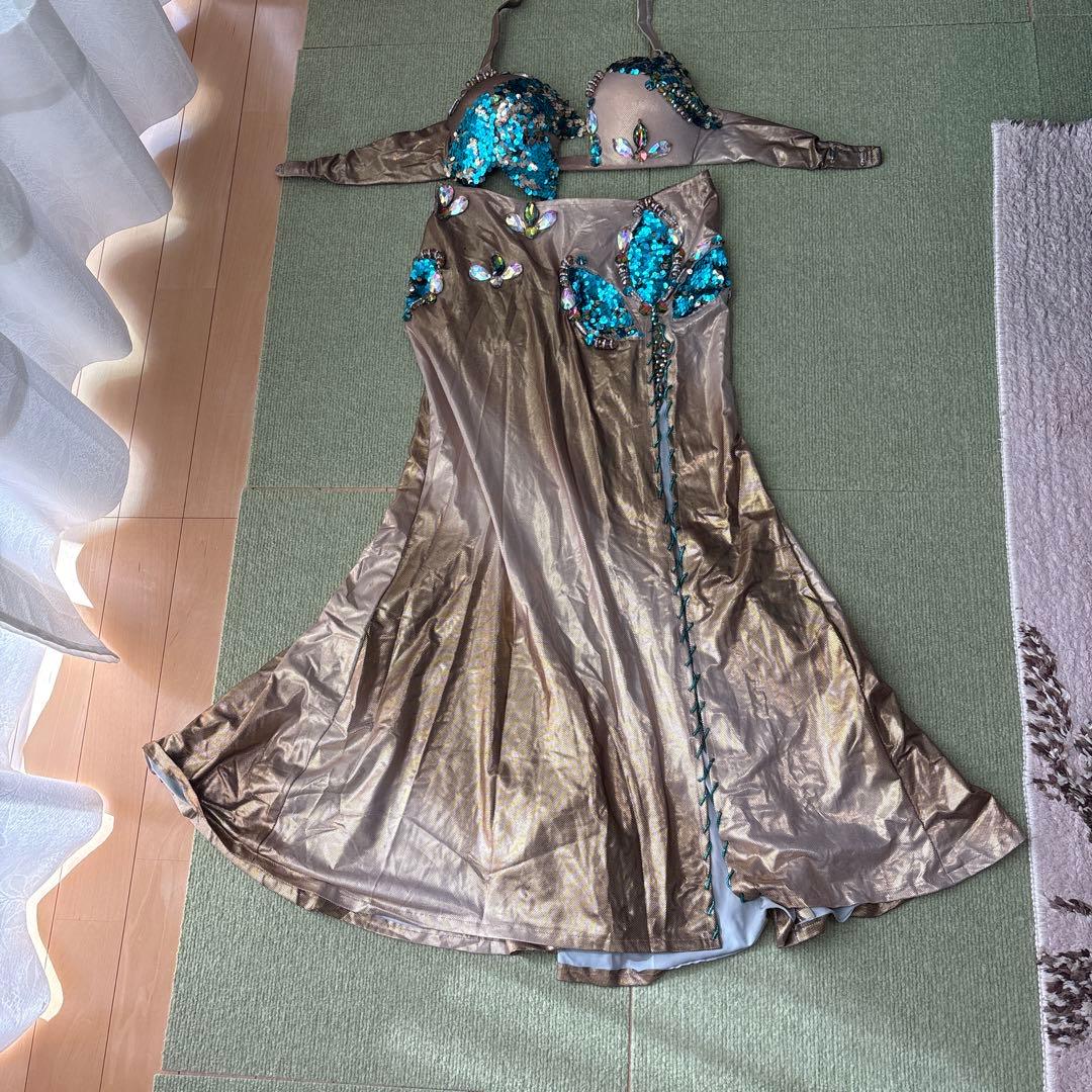 ベリーダンス セットアップ 金色 青色 ビーズ