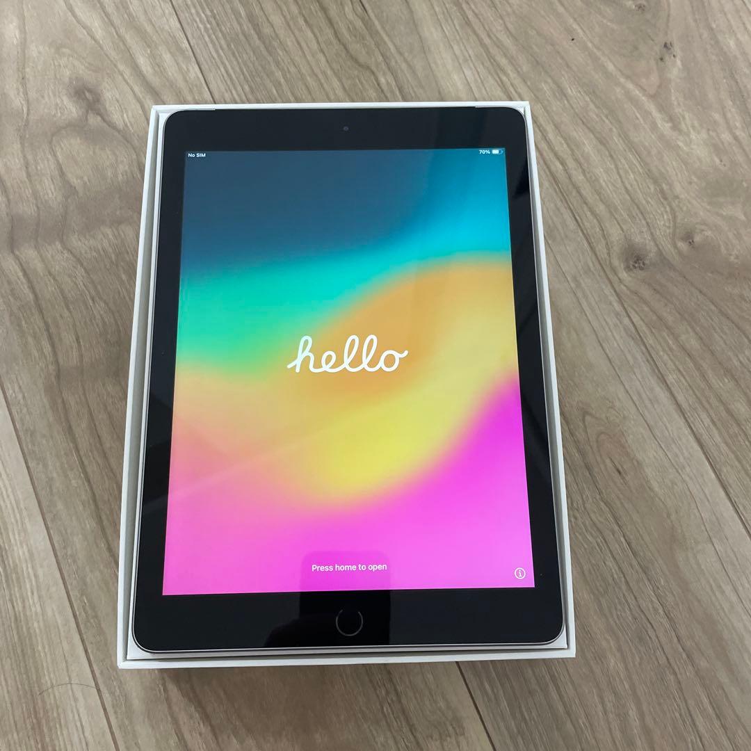 【中古品】iPad (6th Generation) 32GB スペースグレー