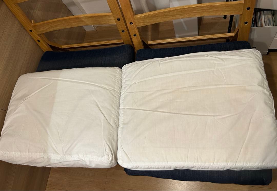 無印良品　リビングでもダイニングでもつかえるソファ　1脚①