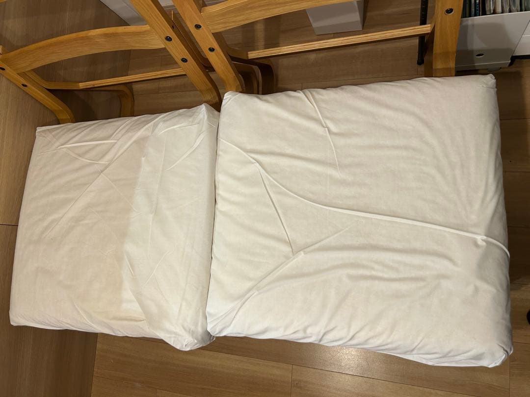 無印良品　リビングでもダイニングでもつかえるソファ　1脚①