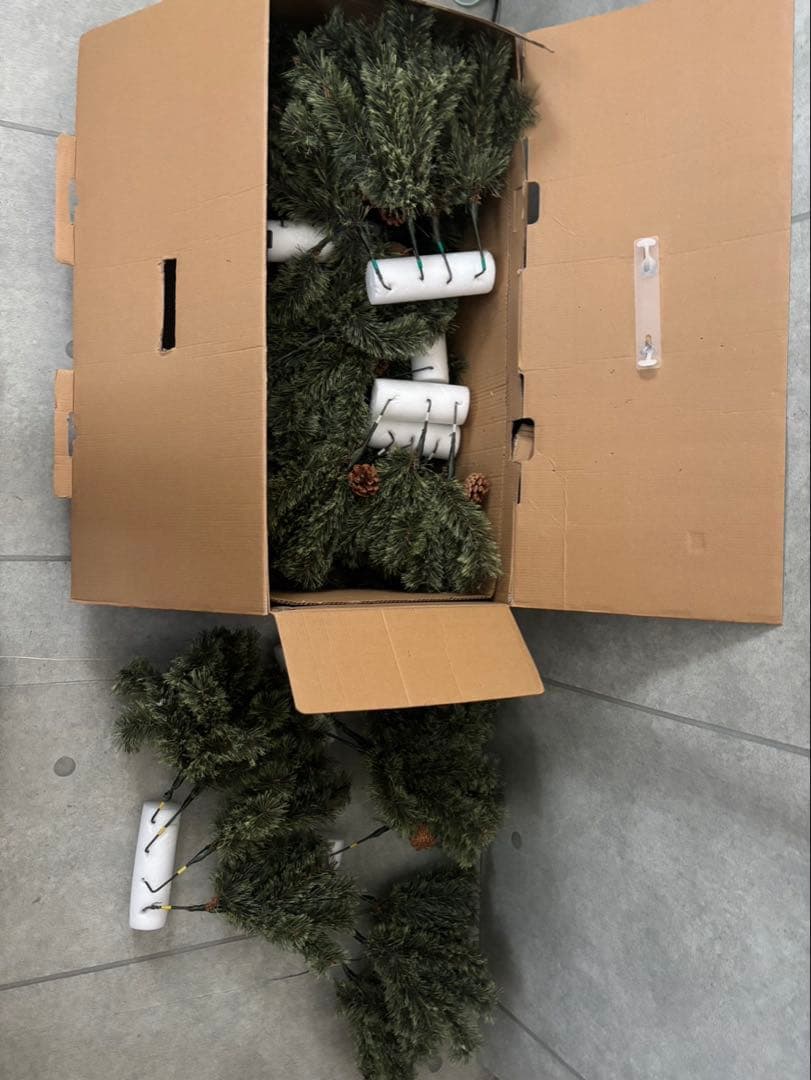 studio CLIP クリスマスツリー 松ぼっくり付き　180cm