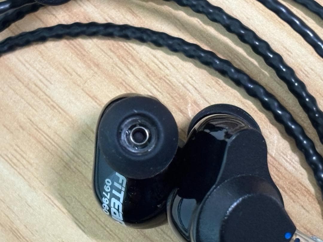 【美品】FITEAR TO GO! 334